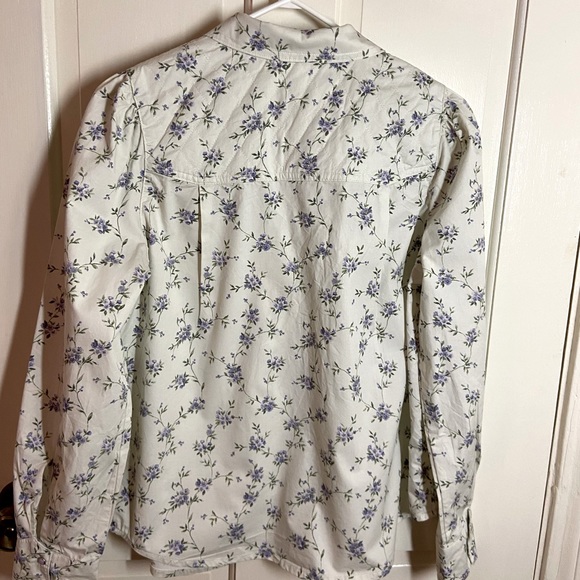 ZARA Beautiful Floral Top Long Sleeves Quilted Yoke Snap Closure Women’s Size M - Picture 9 of 12